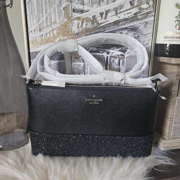 Kate Spade Flash Glitter Crossbody Bag NWT in Original Retail Packaging. - Picture 4 of 16